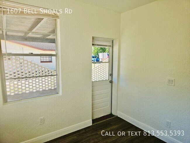 Building Photo - 1607 Bell Shoals Rd