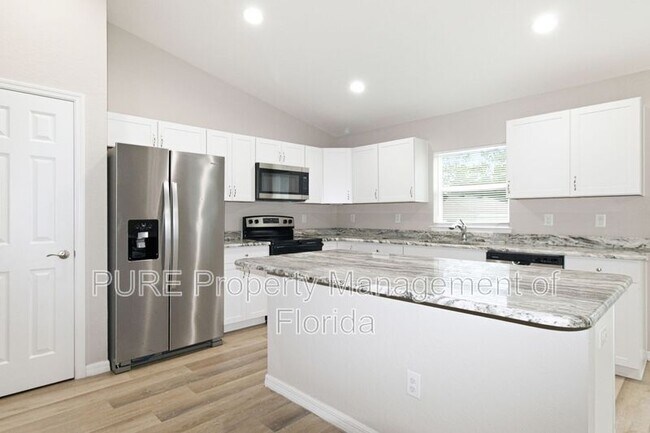 Building Photo - 8 Locust Loop Dr