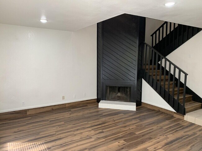 Building Photo - 7201 Memphis Ave