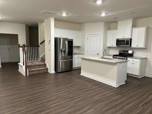 Building Photo - 2857_YEAGER DR NW