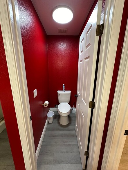 Building Photo - 749 Nighthawk Ct