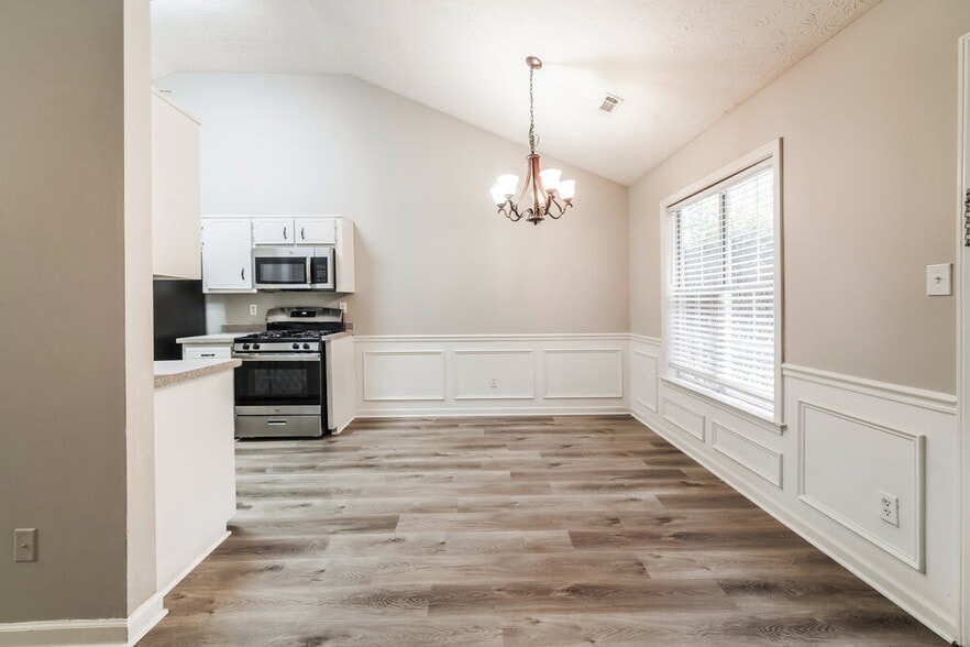 Building Photo - 47 Noah Dr