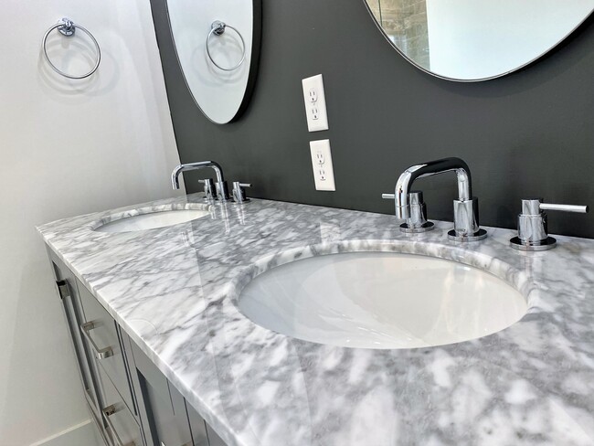 3rd Floor Bathroom - 152 Allison Way