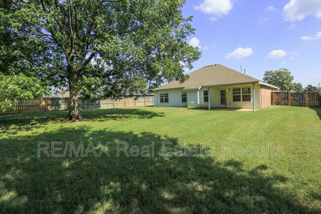 Building Photo - 741 Harvest St