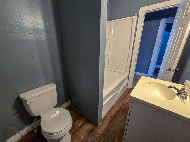 Building Photo - 3 Bed home in Shawnee!