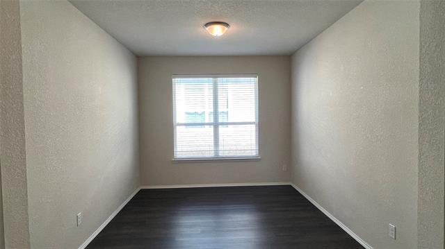 Building Photo - 2205 Arrowhead Dr