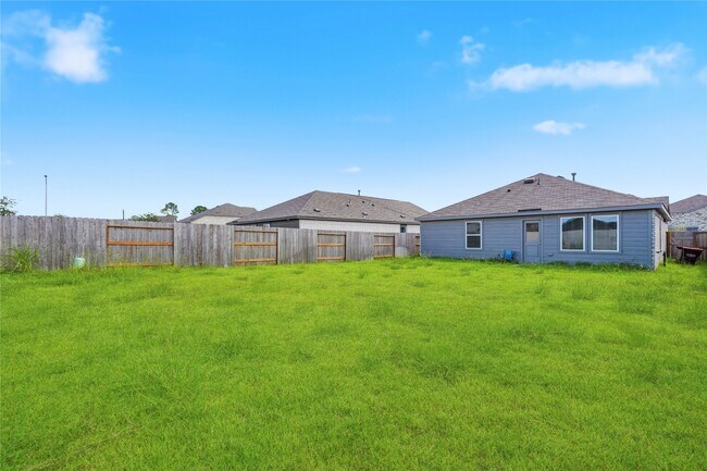 Building Photo - 9323 Speckled Trout Dr