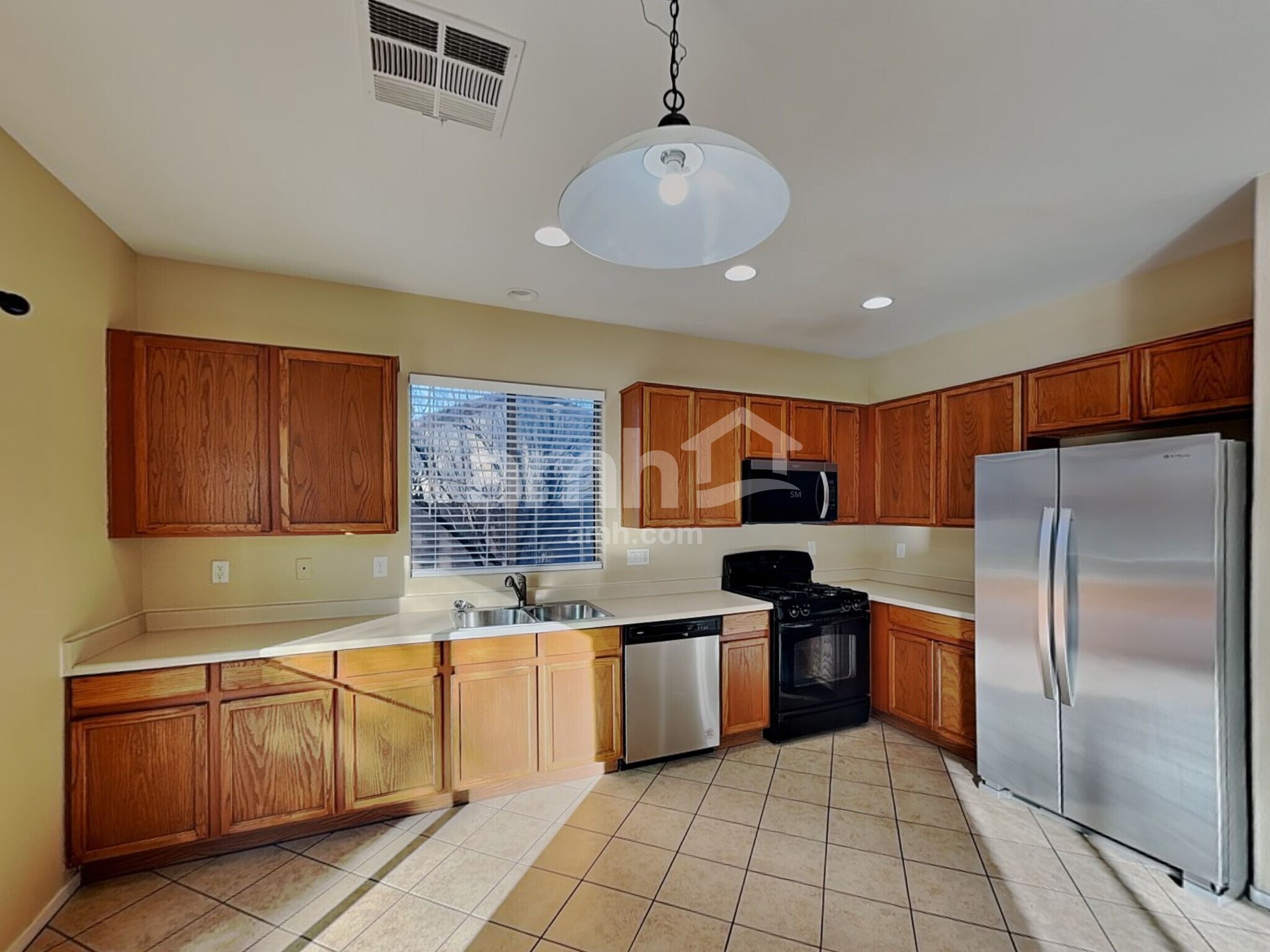 Building Photo - 3469 Chelsea Grove St