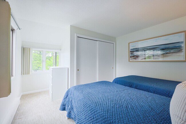 Building Photo - New for 2025! Newly Renovated Winter Rental at the Thorwald Condos