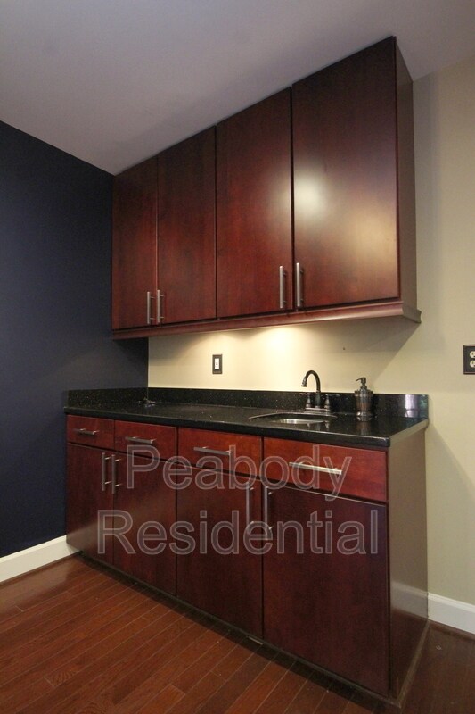 Building Photo - 8027 Merry Oaks Ct
