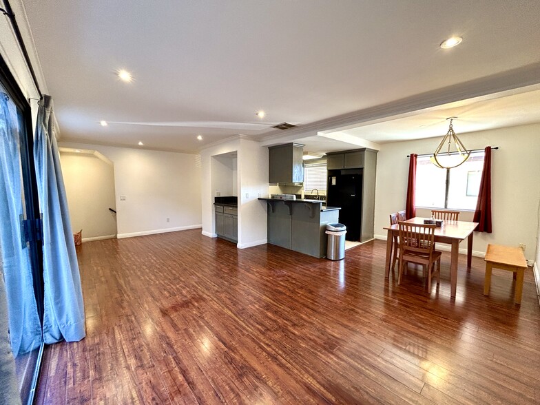 Building Photo - 1039 Mount Olive Dr
