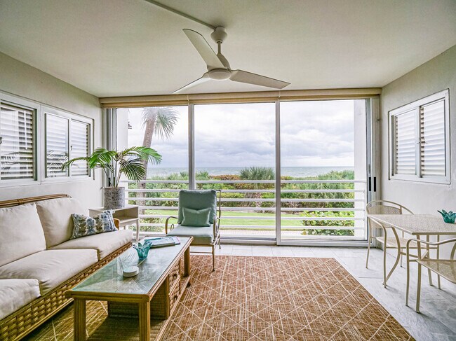 Building Photo - 8444 Oceanside Dr