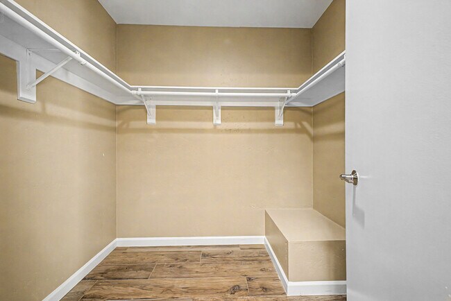 Building Photo - 7825 E San Carlos Rd