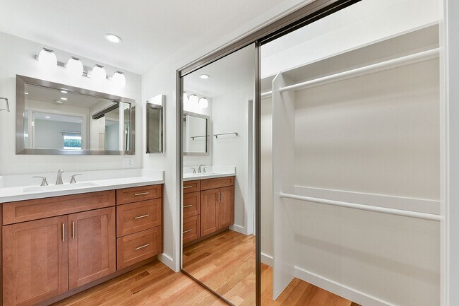 Private Bath #2 - 25 Bayo Vista Way