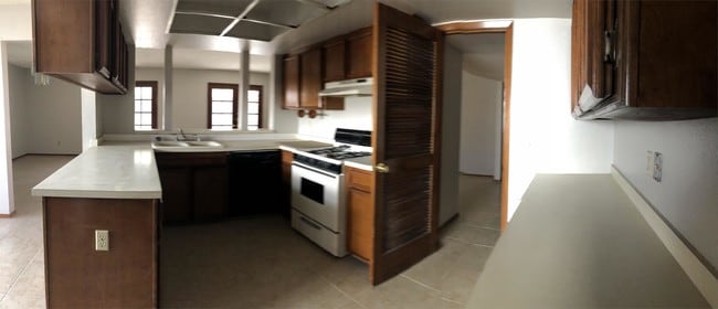 Building Photo - 3424 Running Deer Dr