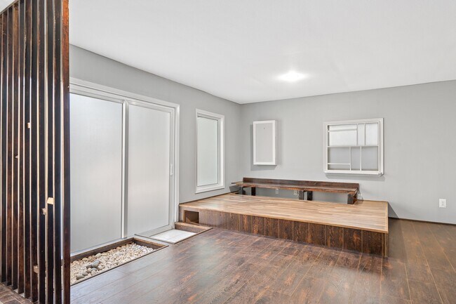 Building Photo - 1363 Westgreen Blvd
