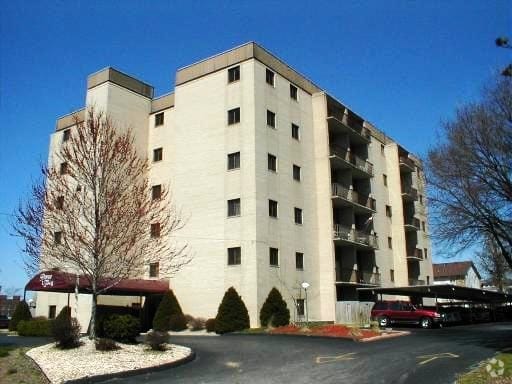 Regency Towers - Regency Tower