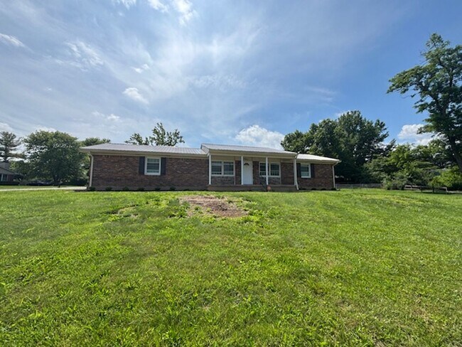 Primary Photo - 607 Harvard Dr
