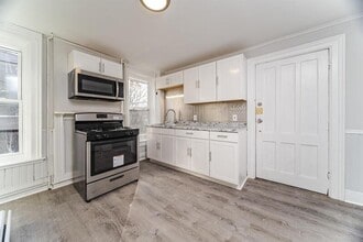 Building Photo - 66 13th St