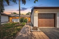 Building Photo - 9315 Wedgewood Dr