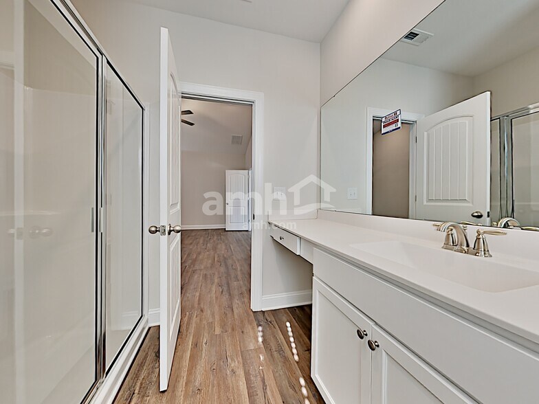 Building Photo - 90 Legacy Dr