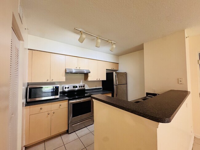 Building Photo - 4271 San Marino Blvd