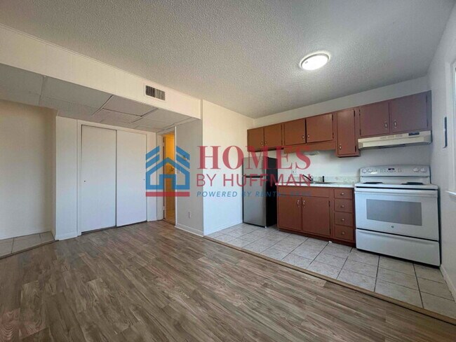Building Photo - One Bedroom Apartment | Move in Ready