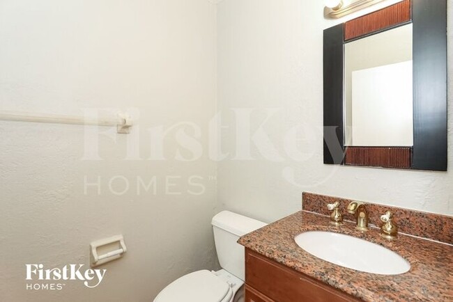 Building Photo - 4582 Brook Dr