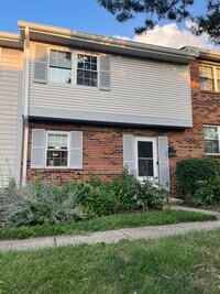 Building Photo - Three Bedroom in West Chester!