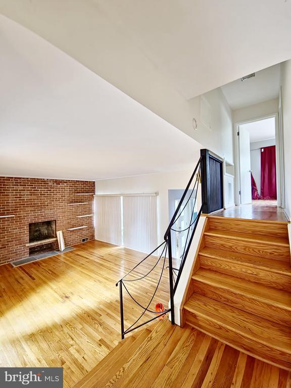 Building Photo - 8 Gruenther Ct