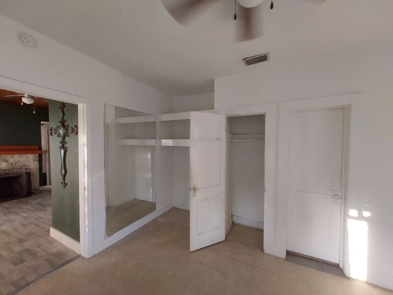 Building Photo - 2713 5th St W