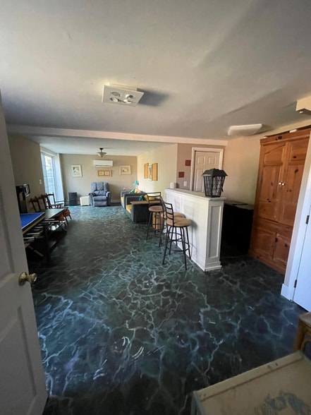 Building Photo - 36407 Fir Dr