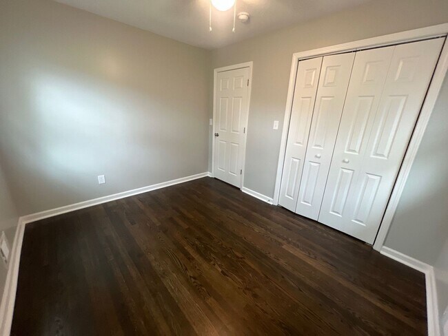 Building Photo - Inviting 3 Bedroom Home with Garage & Storage Space