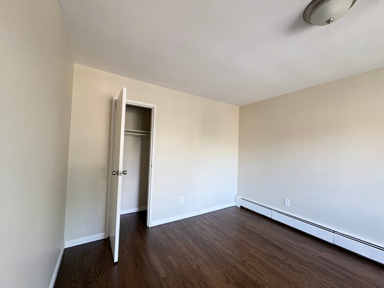 104 Montclair Ave 18 - 110 Montclair Ave