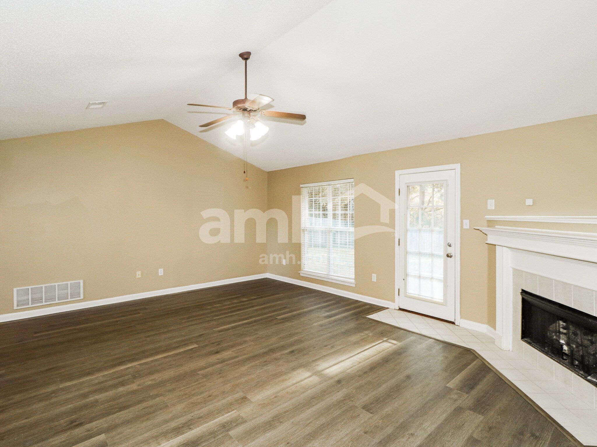 Building Photo - 5767 Kuykendall Dr