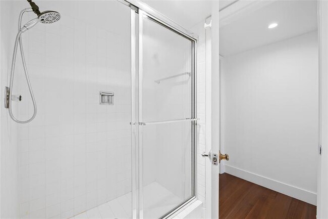 Building Photo - 5000 N Ocean Blvd