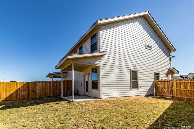 Building Photo - 10359 Lynwood Crk