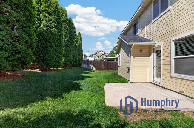 Building Photo - 3527 E Hand Cart Ln