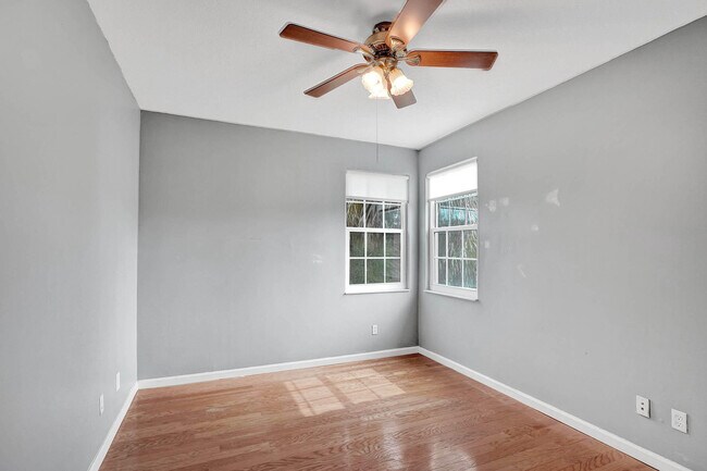 Building Photo - 11224 NW 65th Ct