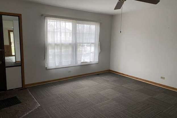 Building Photo - 115 Meadowbrook Ln