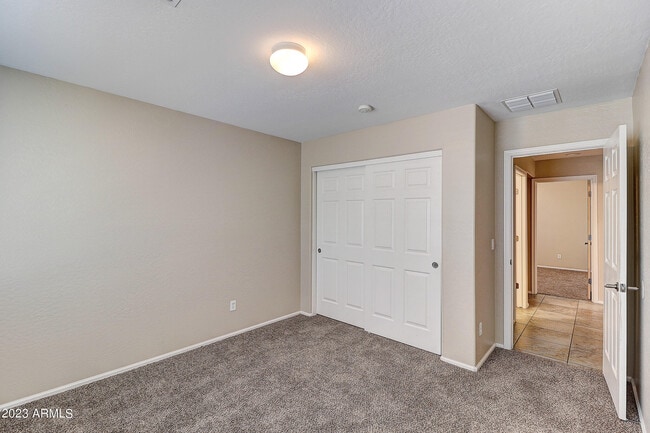 Building Photo - 5029 W Nancy Ln