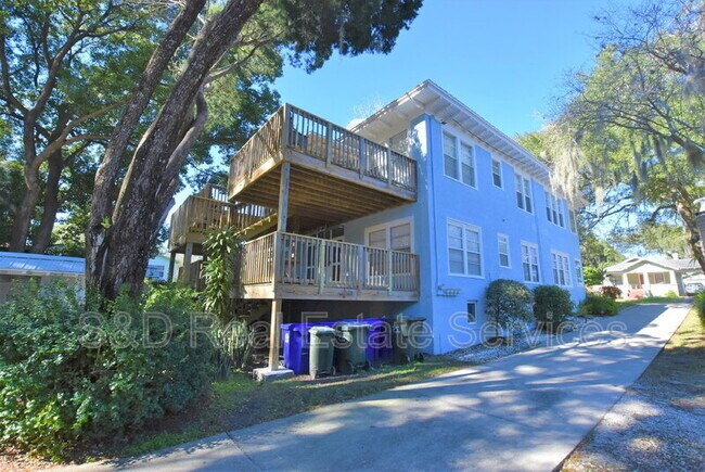 Building Photo - 211 E Park St
