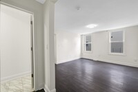 Building Photo - 257 Avon Ave