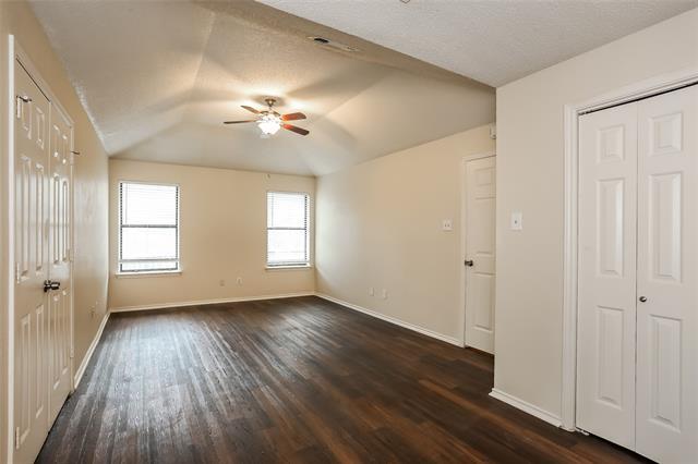 Building Photo - 440 Derby Ln