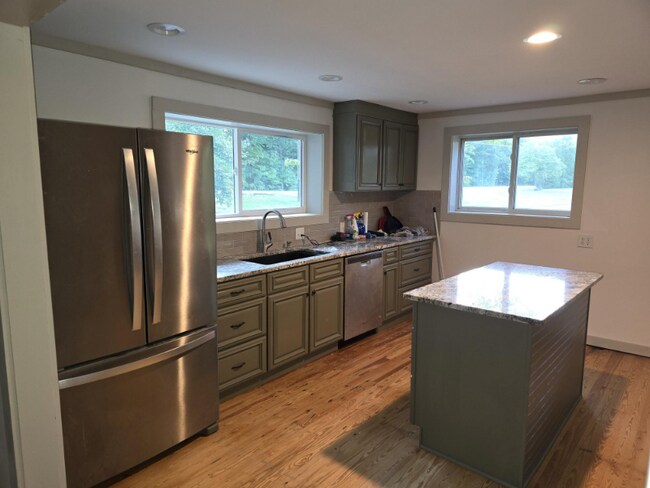 Primary Photo - 881 Peniel Rd