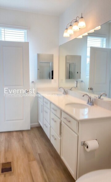 Building Photo - 1364 Penner Dr
