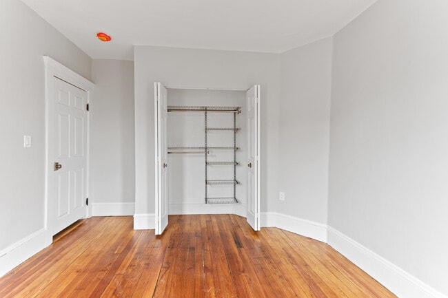 Building Photo - 426 Bowdoin St