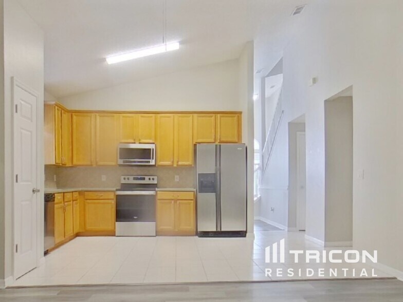 Building Photo - 464 Goldenmoss Loop