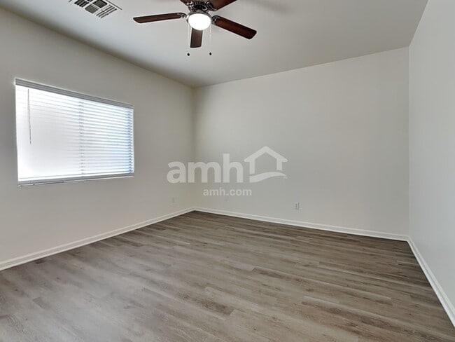 Building Photo - 6405 W Pioneer St