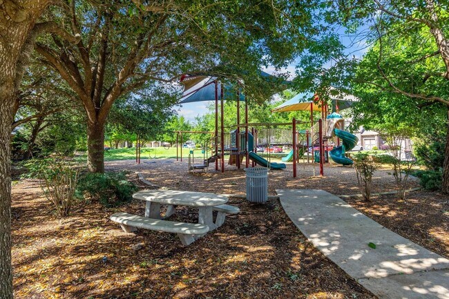 Building Photo - 17423 Hanoverian Dr